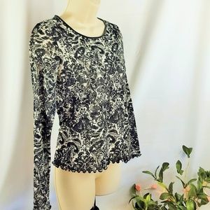 Liz Claiborne long sleeve top black and white